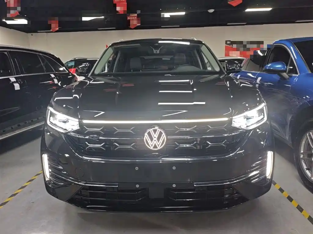 Tayron 330 TSI 2 WD R-Line High Energy