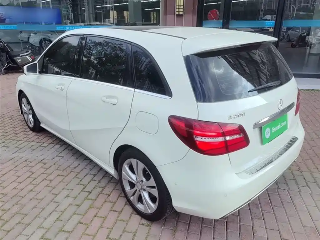 Mercedes-Benz B-Class B 200 Fashion