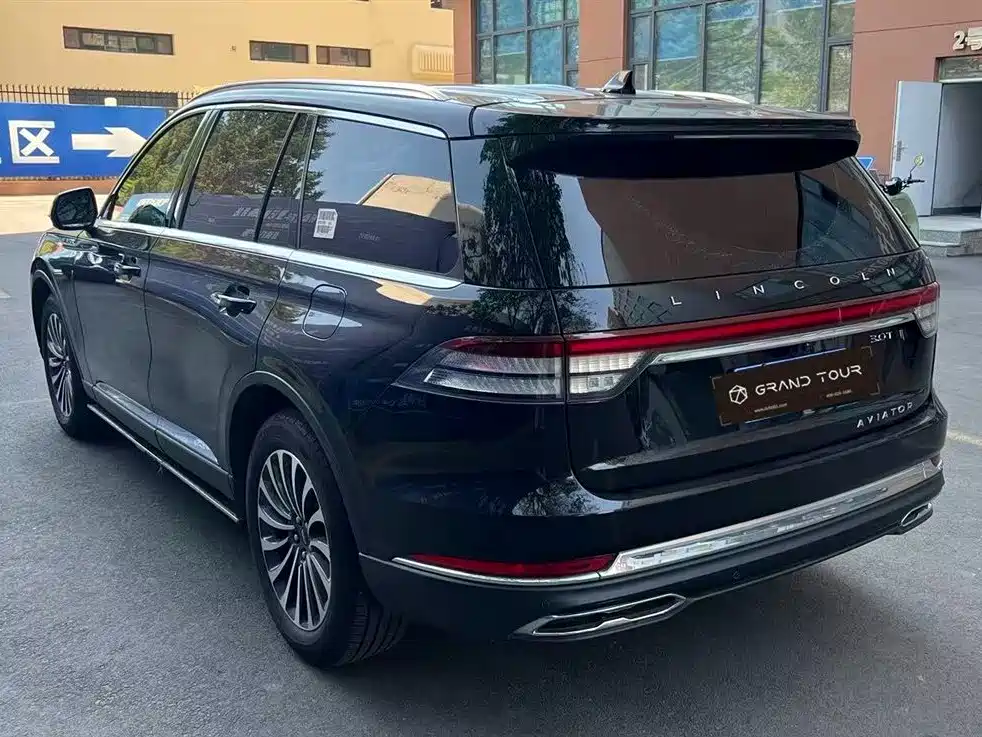 Aviator 飞行家 2023款 3.0 T V6 四驱尊雅巡航版 六座