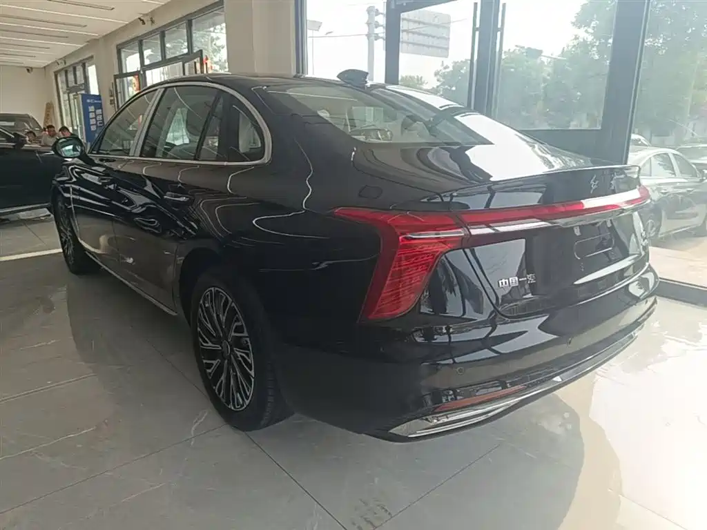 Hongqi H5 2.0 T Auto Flagship Smooth