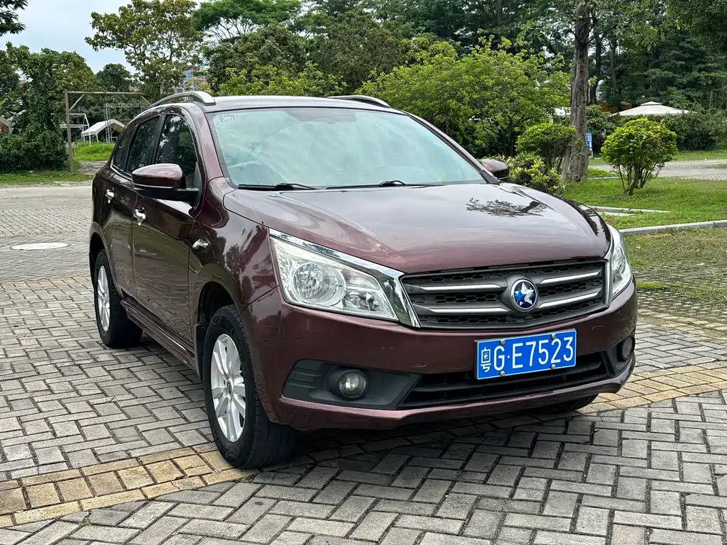 Venucia T70 2.0 L CVT Wise Travel