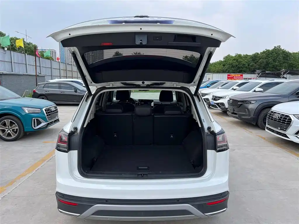 Tayron 280 TSI 2 WD Luxury Plus Advanced