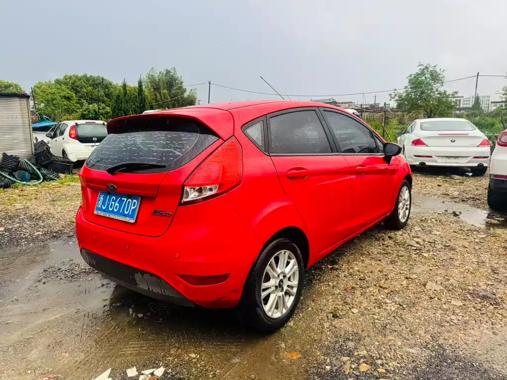 Fiesta Hatchback 1.5 L Manual Style
