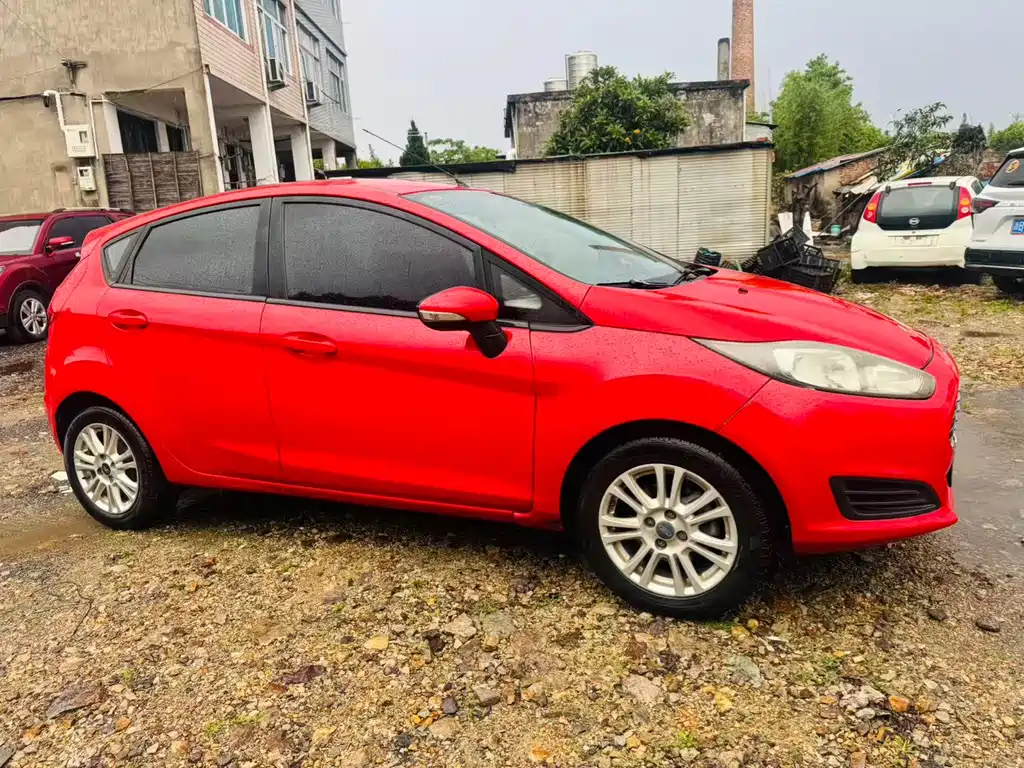 Fiesta Hatchback 1.5 L Manual Style