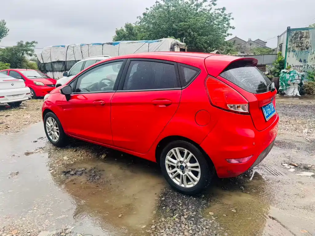 Fiesta Hatchback 1.5 L Manual Style