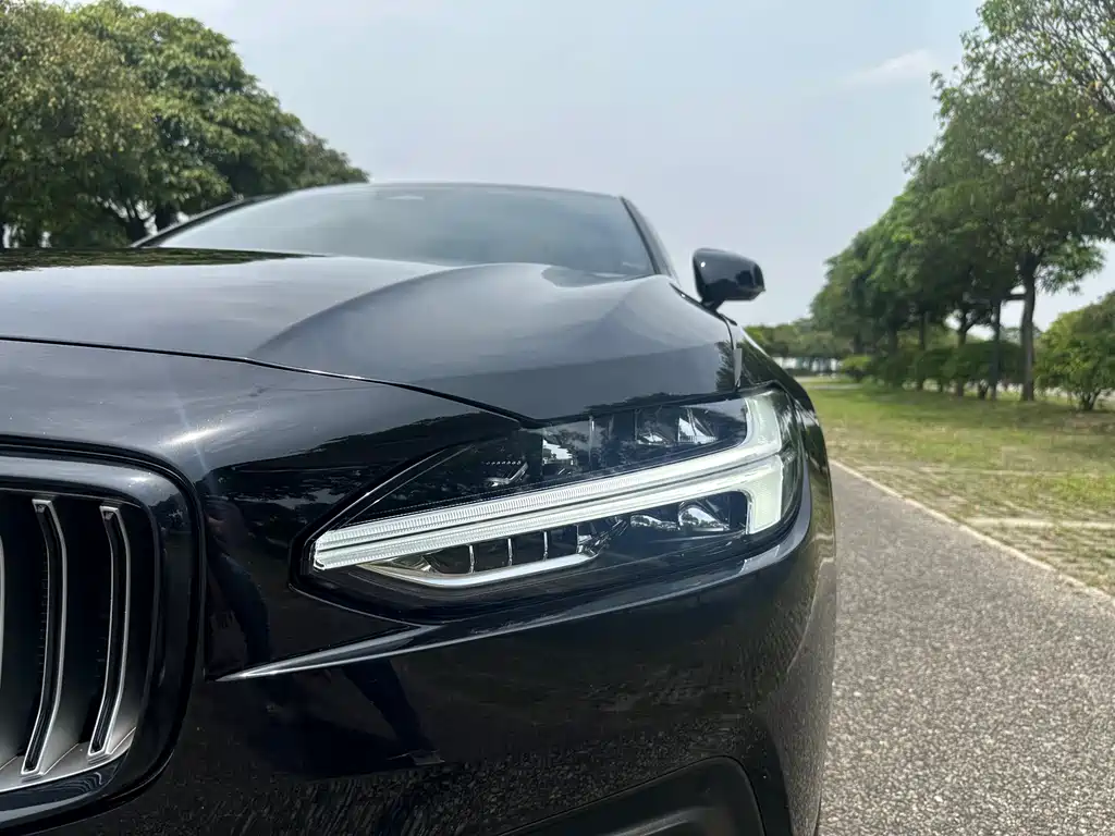 Volvo S90 B5 Smart Vision Luxury