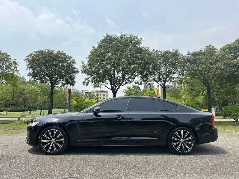 Volvo S90 B5 Smart Vision Luxury