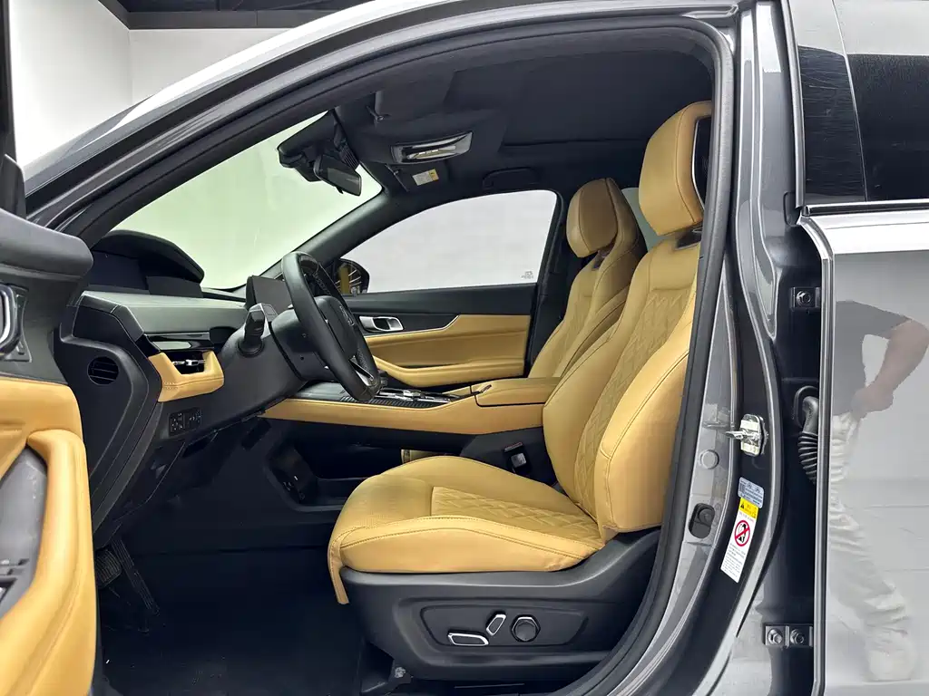 Changan UNI-K 2.0 T AWD Distinguished