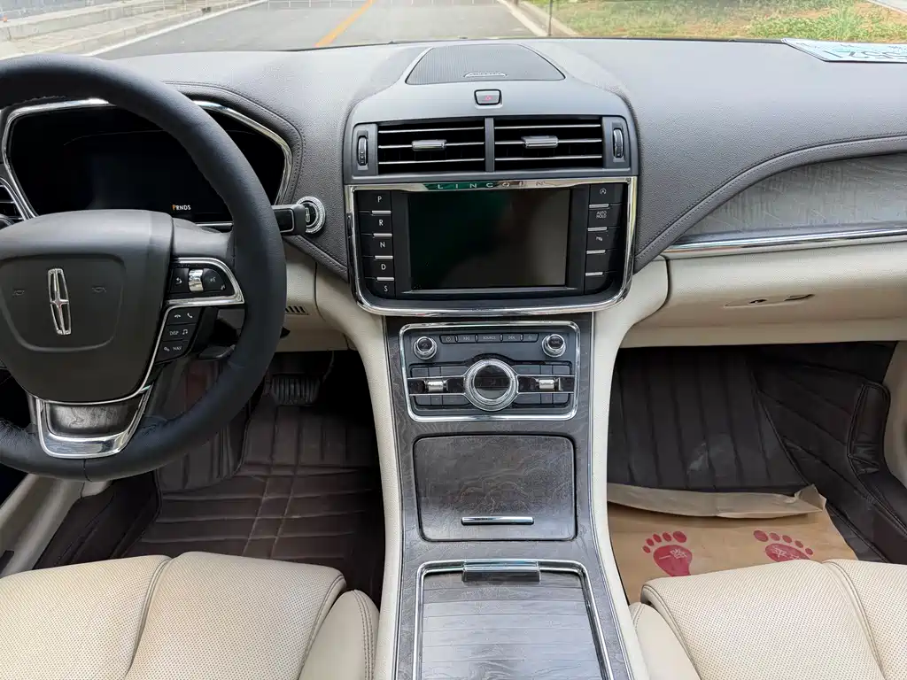Lincoln Continental 2.0 T 2 WD Premium