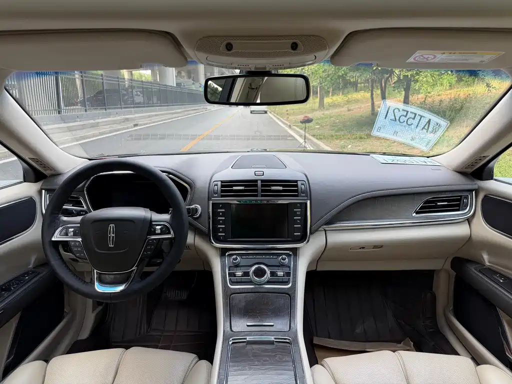 Lincoln Continental 2.0 T 2 WD Premium
