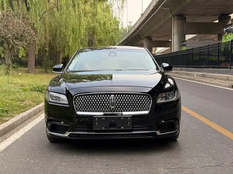 Lincoln Continental 2.0 T 2 WD Premium