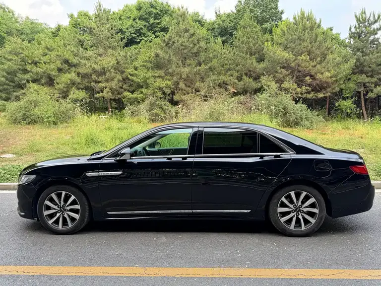 Lincoln Continental 2.0 T 2 WD Premium
