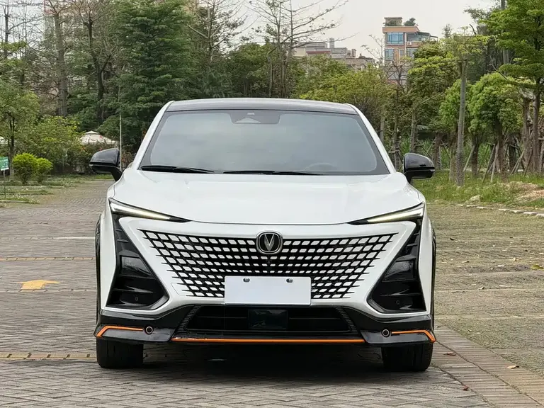 Changan UNI-T 1.5 T Sport Distinguished