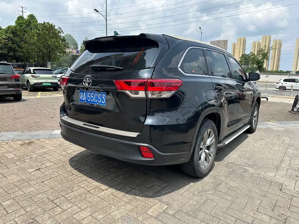 Highlander 2.0 T 2 WD Elite 5-seat