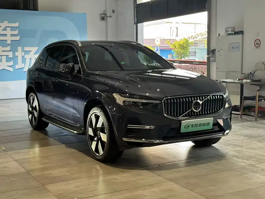 Volvo XC60 PHEV PHEV Hybrid Long Range 4 WD Smart Vision Luxury