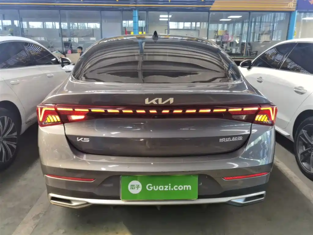 Kia K5 270 T CVVD Refreshed