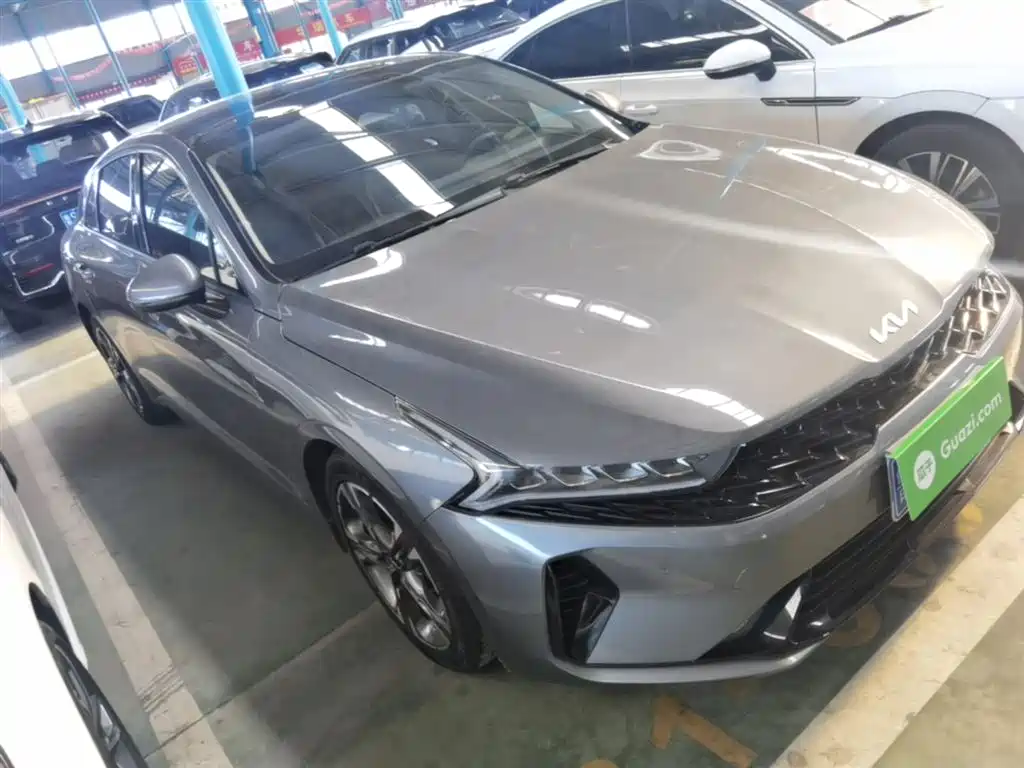 Kia K5 270 T CVVD Refreshed