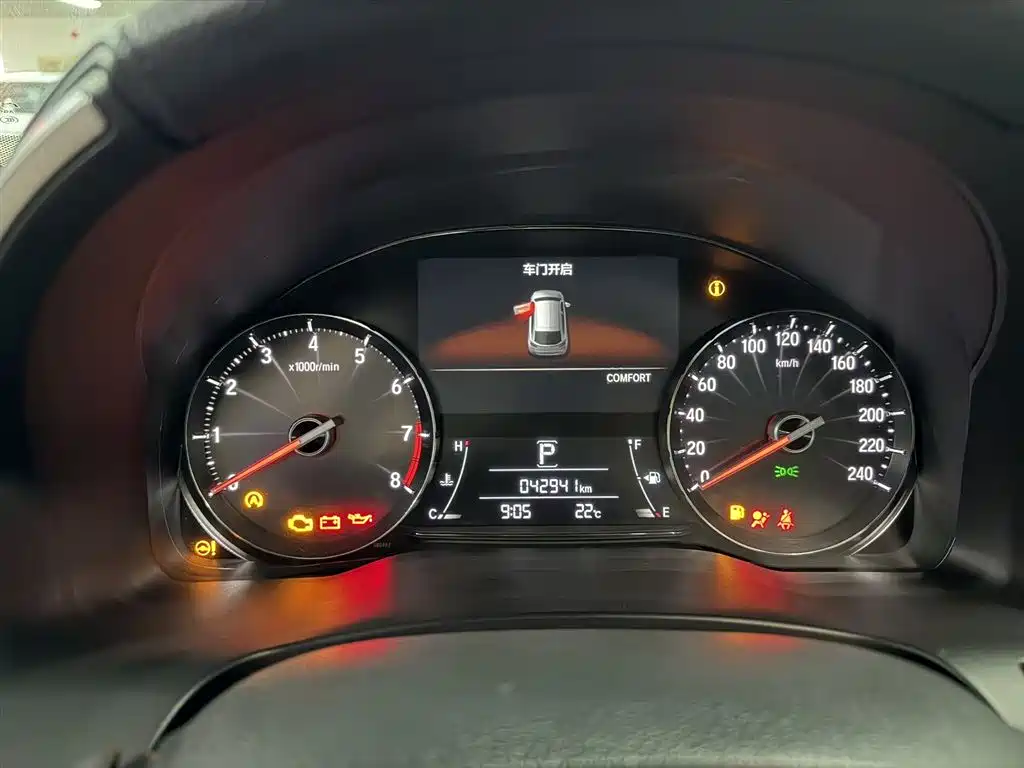 Avancier 370 TURBO 4 WD Premium