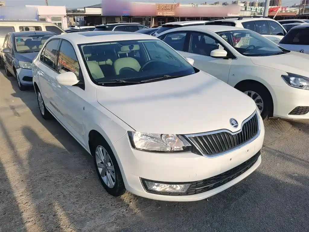 Rapid 1.6 L Auto Smart Select