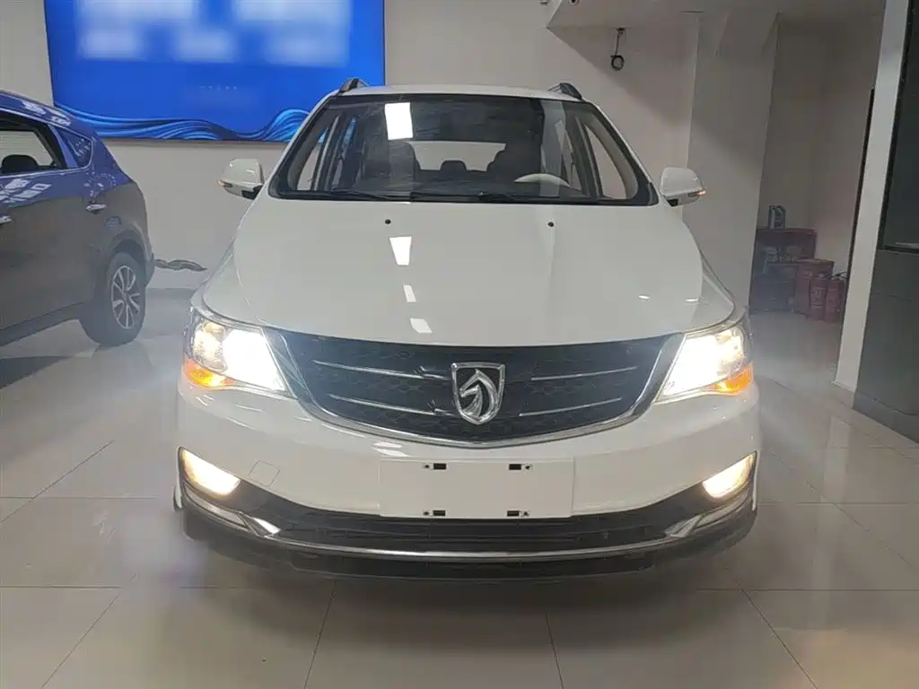 Baojun 730 1.5 T Manual Comfort 7-seat