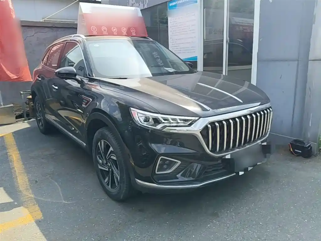 Hongqi HS5 2.0 T Connected Flagship Joy