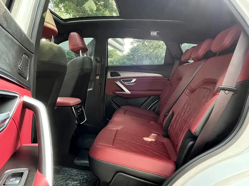 Jetour X70 PLUS Champion 1.5 T DCT Champion MAX 5-seat