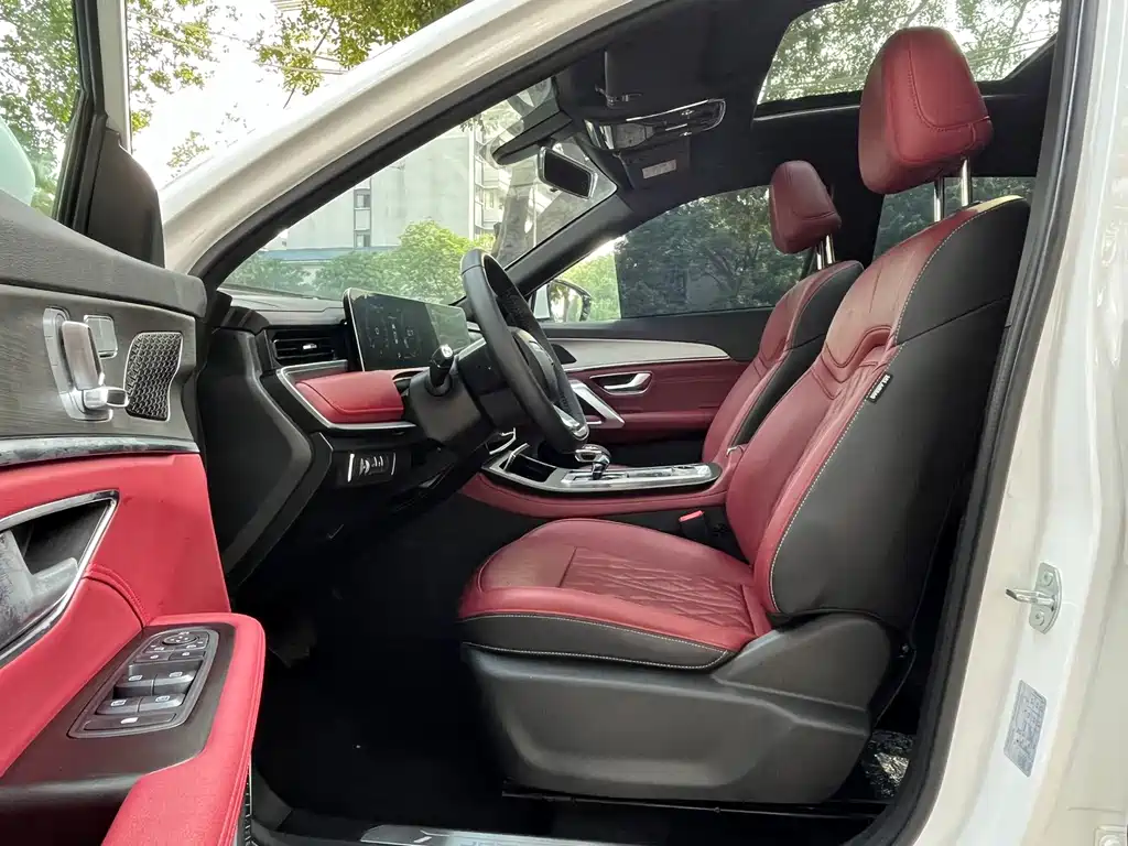Jetour X70 PLUS Champion 1.5 T DCT Champion MAX 5-seat