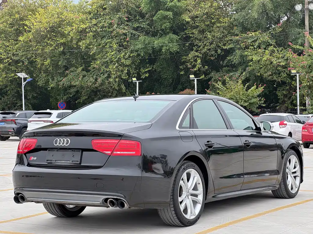Audi S8 S8 4.0 TFSI quattro