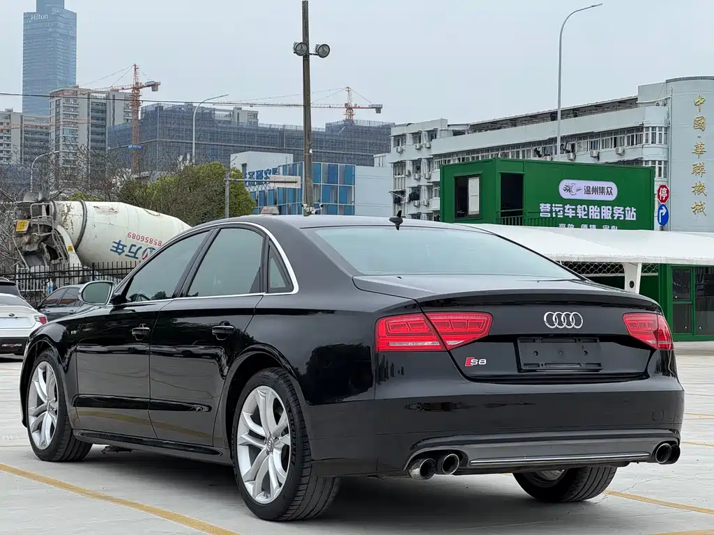 Audi S8 S8 4.0 TFSI quattro