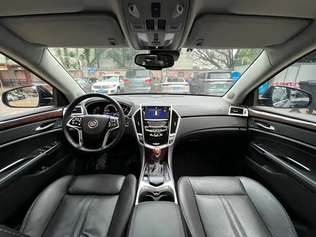 Cadillac SRX 凯迪拉克SRX 2014款 3.6 L 旗舰型