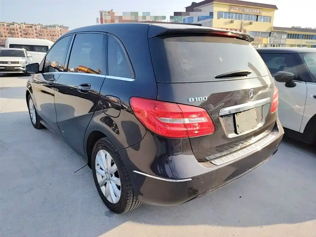 Mercedes-Benz B-Class B 180