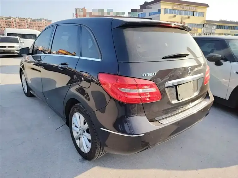 Mercedes-Benz B-Class B 180