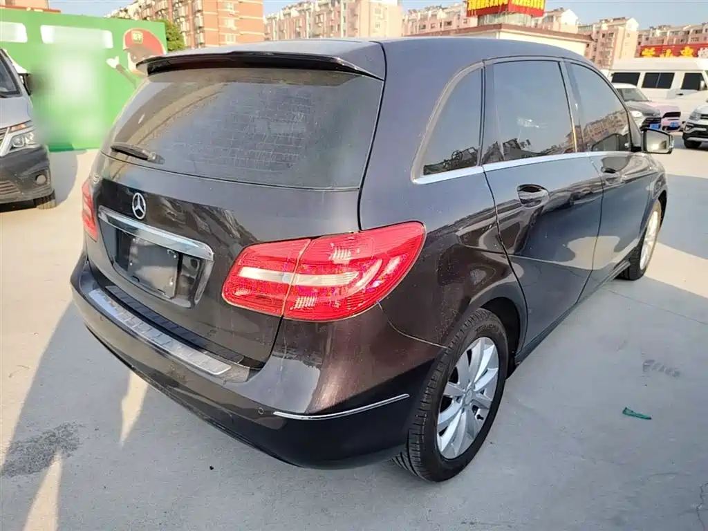 Mercedes-Benz B-Class B 180