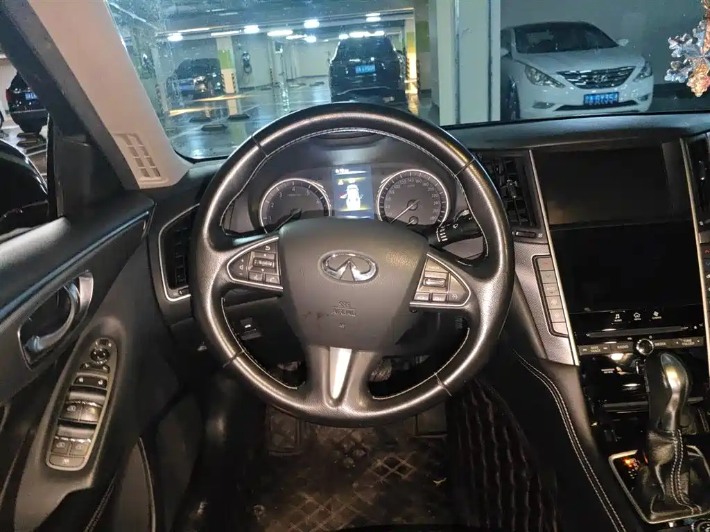 Infiniti Q50 L 2.0 T Progressive