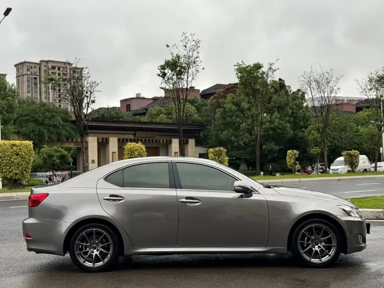 Lexus IS 300