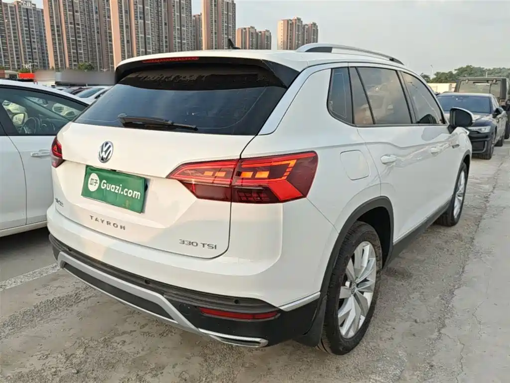 Tayron 330 TSI 2 WD Luxury Connected Pro