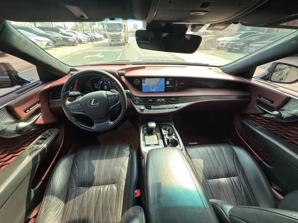 Lexus LS 500 h Executive