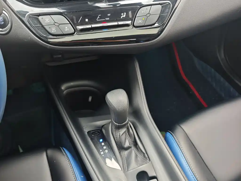 Toyota C-HR 2.0 L Luxury