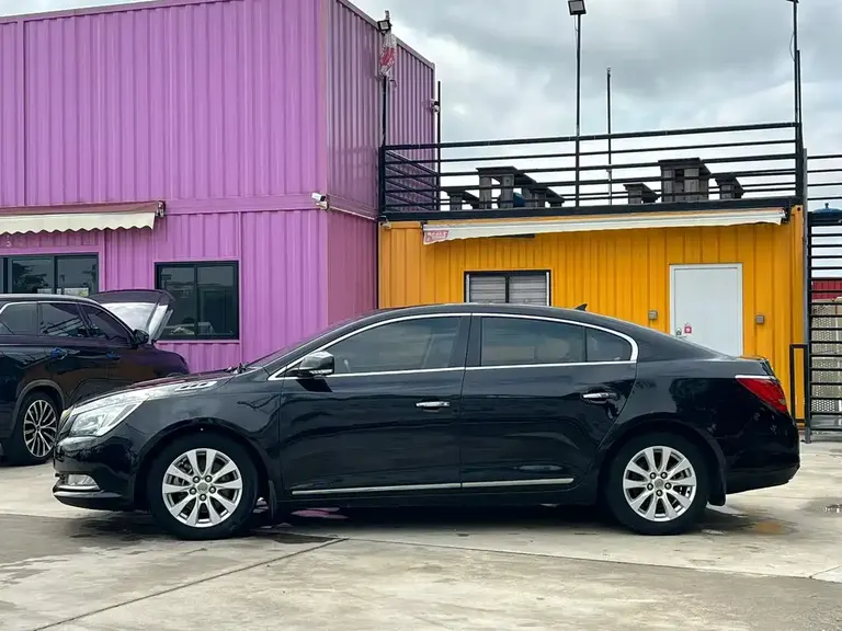 Buick LaCrosse 2.4 L SIDI Leading Comfort