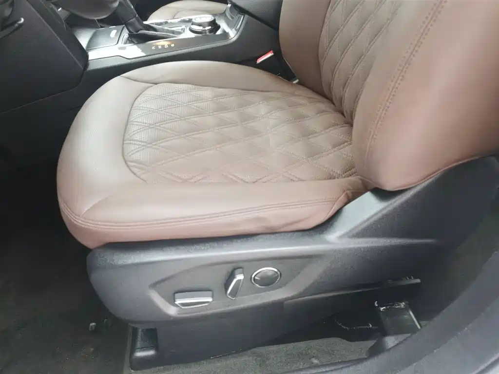 Explorer (Import) 2.3 T Style