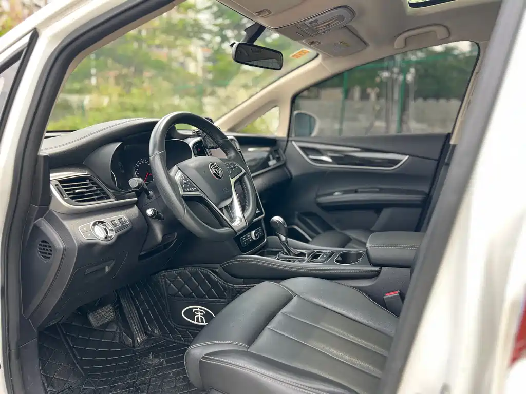 Song MAX 1.5 T Auto Connected Elite 7-seat