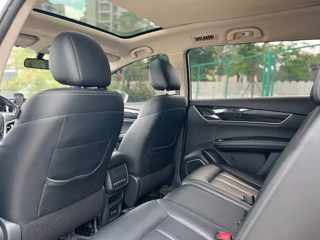 Song MAX 1.5 T Auto Connected Elite 7-seat