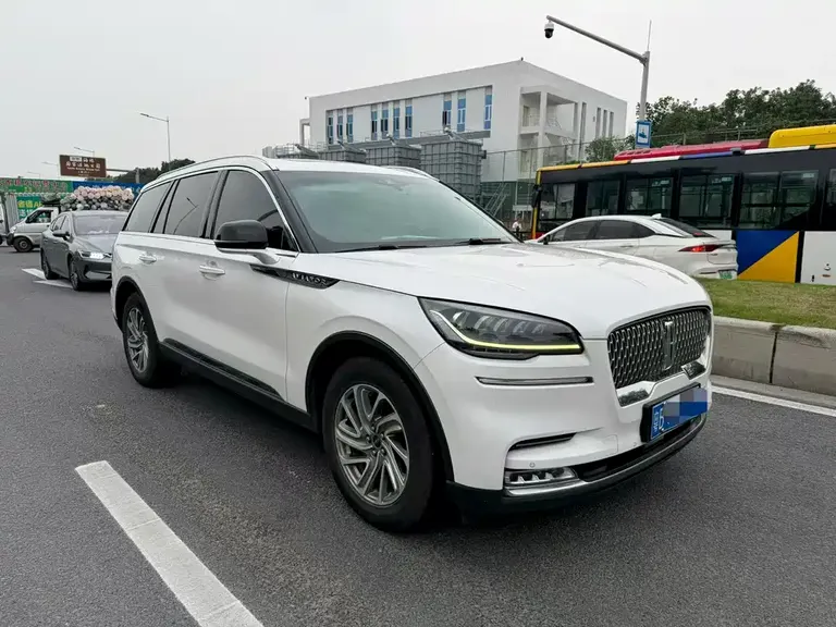 Lincoln Aviator 3.0 T V6 4 WD Graceful