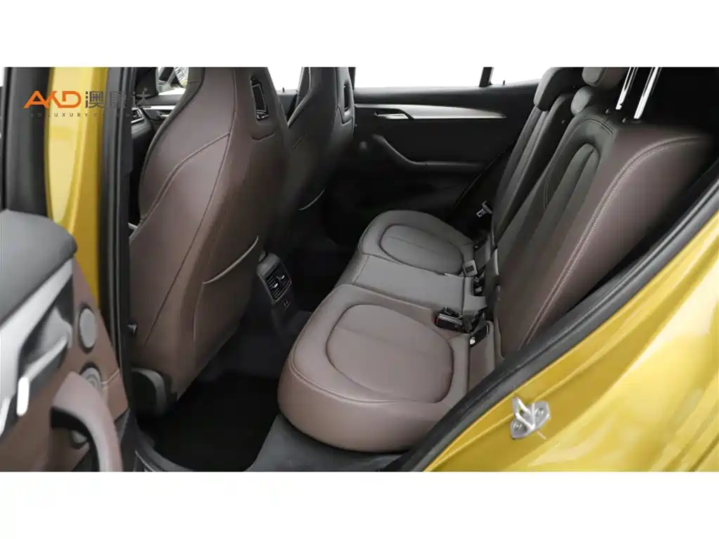 BMW X2 宝马X22020款 sDrive25 i 尊享型M运动套装
