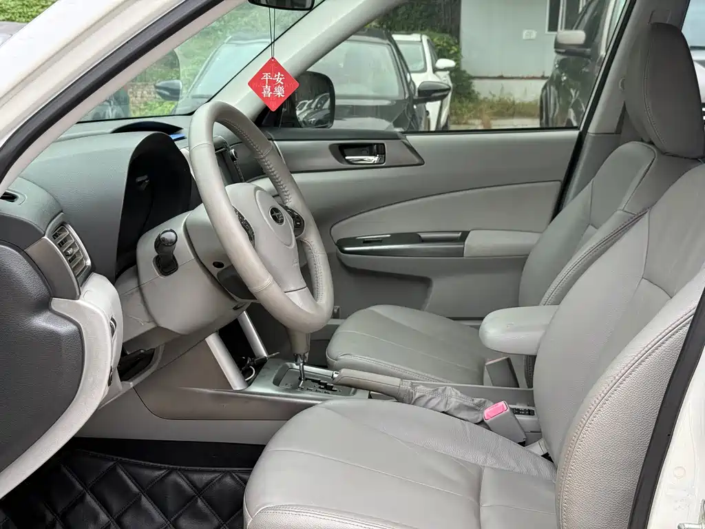 Forester 森林人 2011款 2.0 XS 自动豪华版