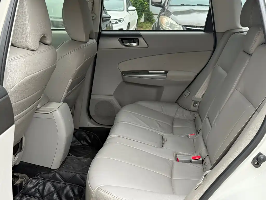 Forester 森林人 2011款 2.0 XS 自动豪华版