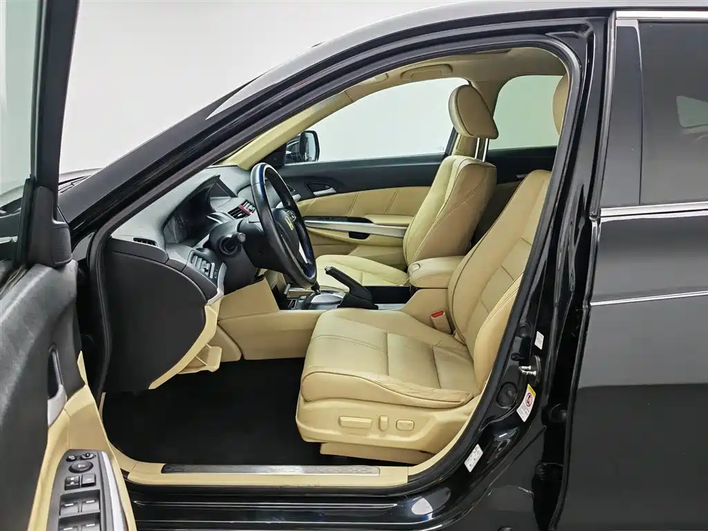 Crosstour 2.4 L Luxury