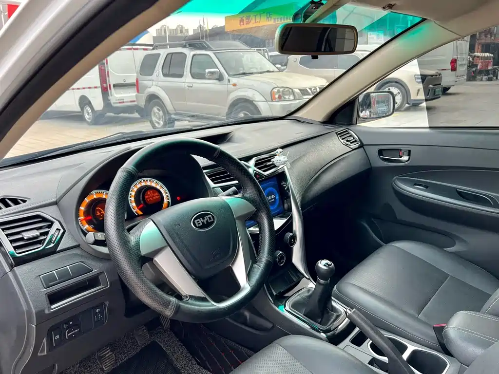 BYD F3 比亚迪F3 2020款 1.5 L 手动豪华版