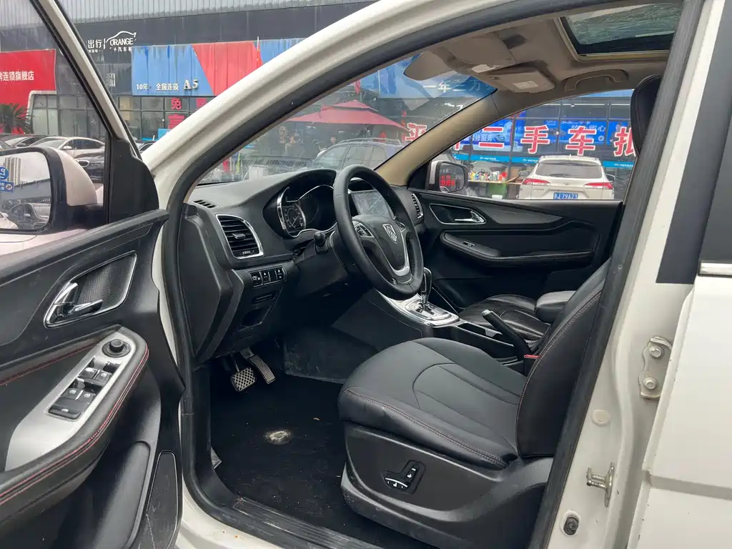 Baojun 560 1.8 L iAMT Luxury