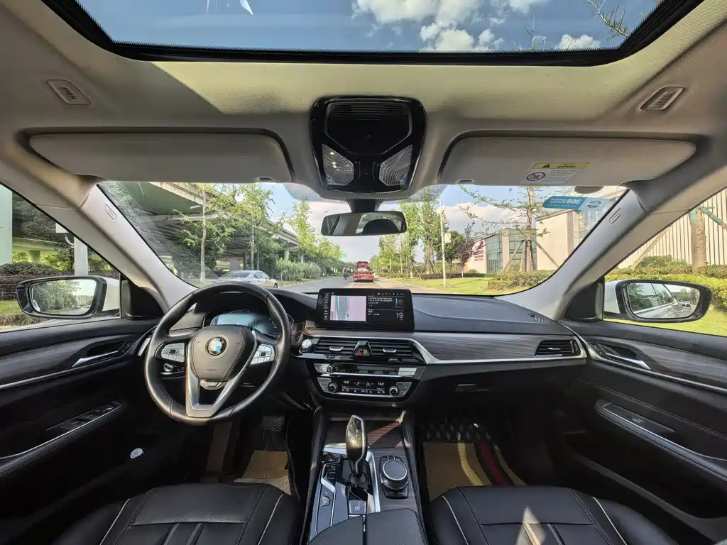 BMW 6 Series GT 630 i M Sport Package